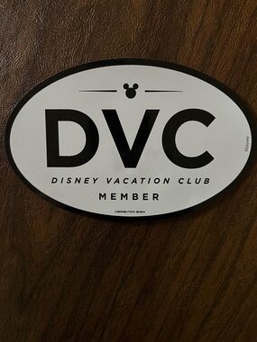 New Disney Vacation Club Member Oval Magnet - White with Black